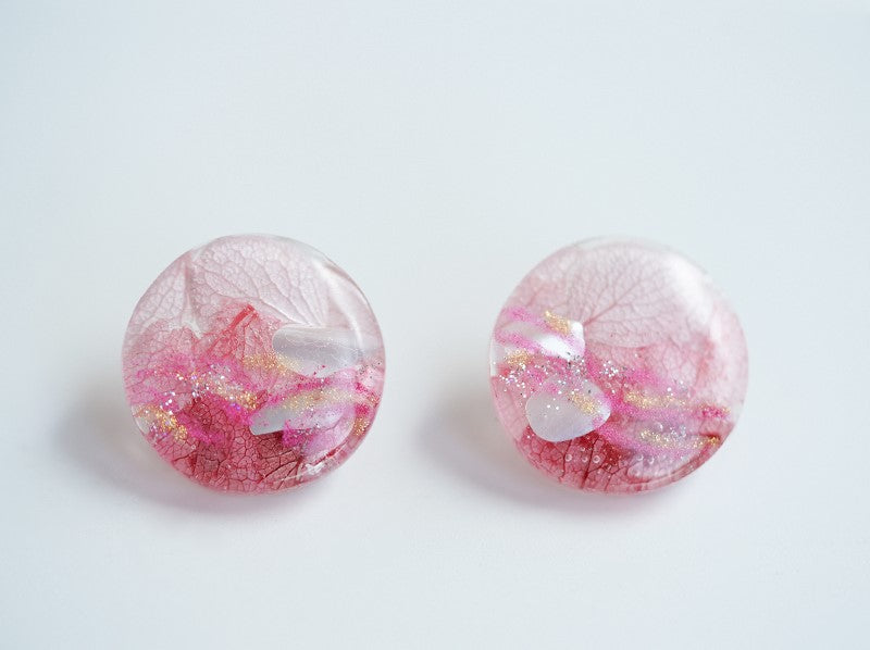 Transparent handmade resin pressed cute multi flower stud/ clip-ons earrings, dried/ real flower jewelry with Hypoallergenic S925 Sterling Silver. Colour: Pink, Blue, Black, Green, Purple