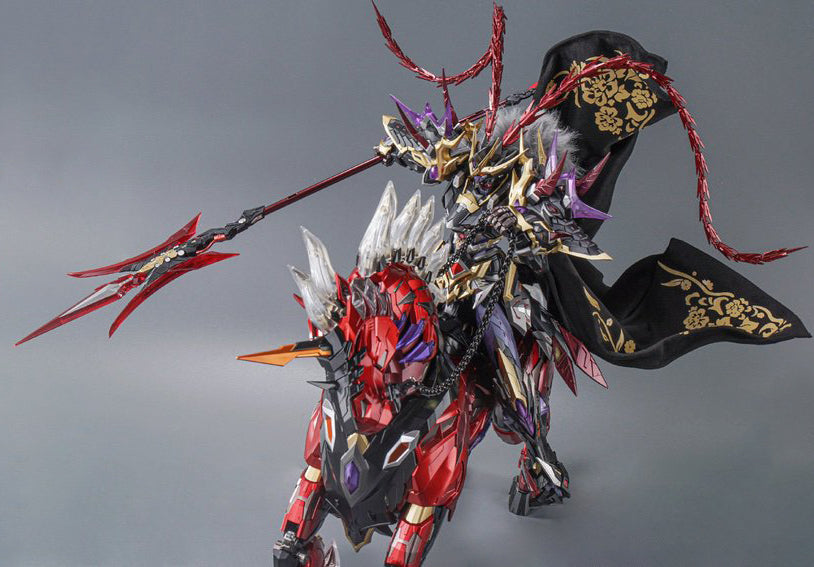 The Legend of Star General series kicks off with Motor Nuclear's MNQ-05X God of War, Lu Bu, in 1/72 scale!  This deluxe version comes with a gorgeous stallion for it to ride, perfect for displaying in the midst of battle. The set also includes various weapons like a bow and arrow and a flexible cloak.