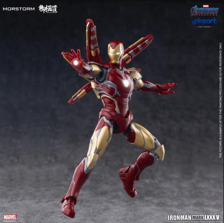 This 1/9 scale Eastern Model Morstorm Marvel Avengers end game Iron Man Mark 85 (Standard Ver.) model features plastic and die-cast parts for a more real feel. Once assembled, this kit becomes a fully articulated figure with a diorama display and stand.