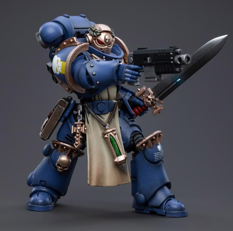 Space Marine Chapters in the Imperium of Man, JoyToy brings the Ultramarines Primaris Company from Warhammer 40k to life with this new series of 1/18 scale figures. Joy Toy figure includes interchangeable hands and weapon accessories and stands between 4″ and 6″ tall. Add this champion to your Warhammer 40K collection!