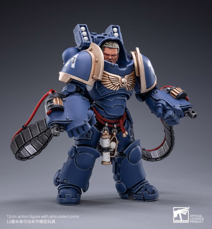 Joy Toy brings the Aggressors to life with this set of Warhammer 40K Ultramarines Aggressors box of 3 figures. The JoyToy Ultramarines are the most elite of the Space Marine Chapters in the Imperium of Man. Recreate the most important battles with this set of highly disciplined and courageous warriors.