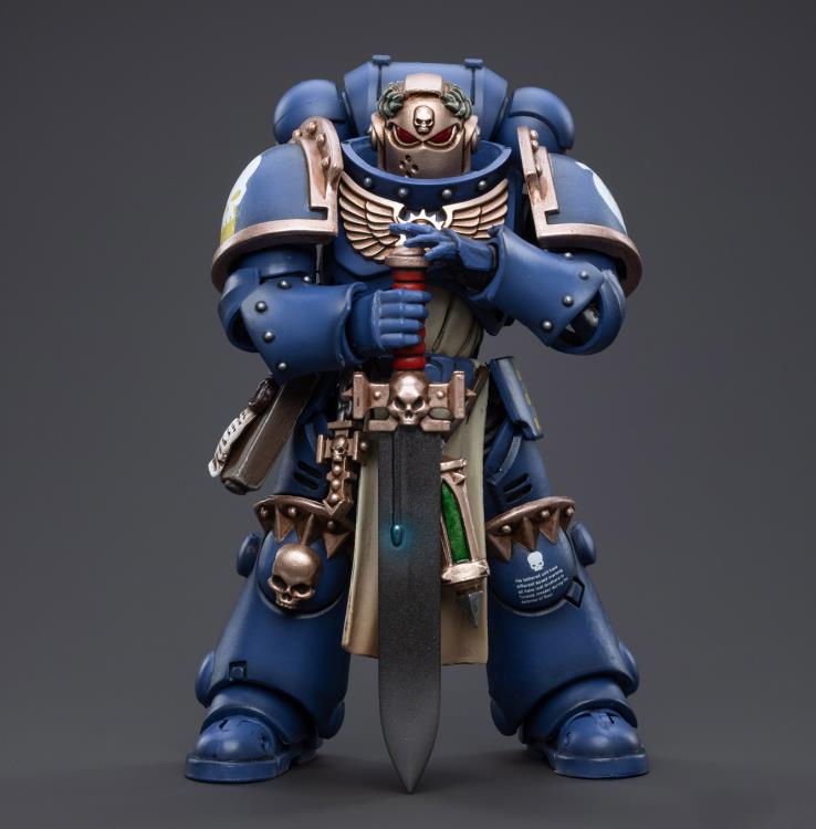 Space Marine Chapters in the Imperium of Man, JoyToy brings the Ultramarines Primaris Company from Warhammer 40k to life with this new series of 1/18 scale figures. Joy Toy figure includes interchangeable hands and weapon accessories and stands between 4″ and 6″ tall. Add this champion to your Warhammer 40K collection!