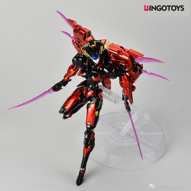 New 3rd Party BingoToys introduces their second figure BT-02 Windgirl! BT-02 Windgirl is a transforming robot figure able to convert into fighter jet mode and comes with a pair of blades.